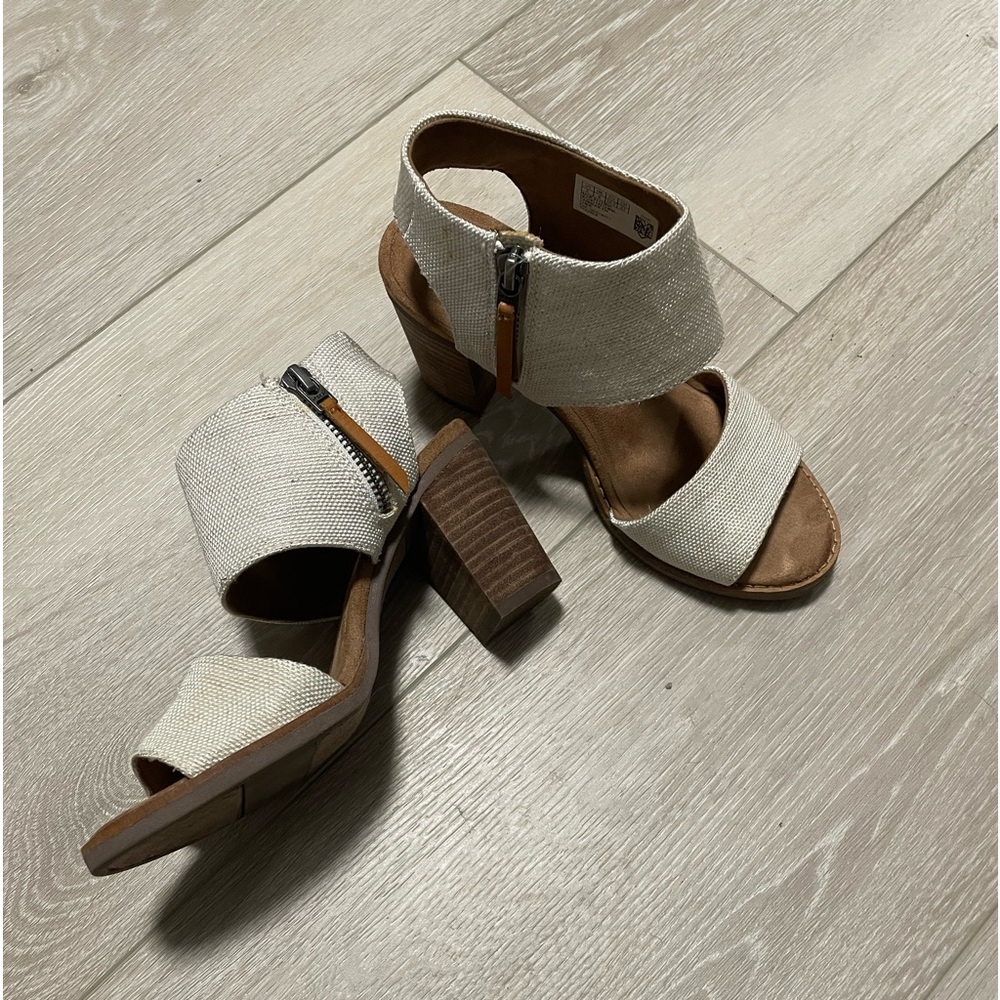 Toms Cream Textured Open-Toe Block Heel Sandals